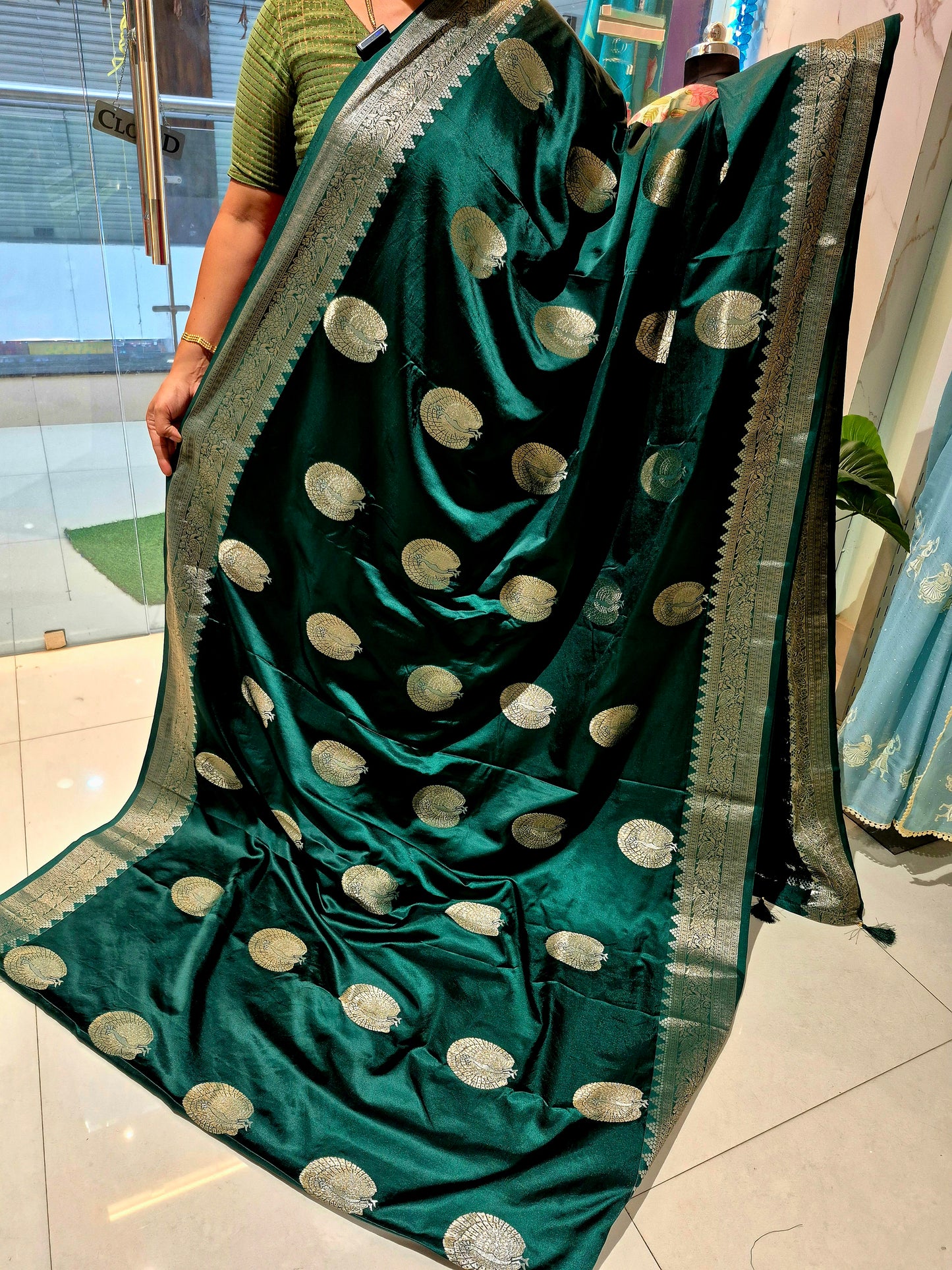 Premium Mashru Crepe Silk with grand weaving