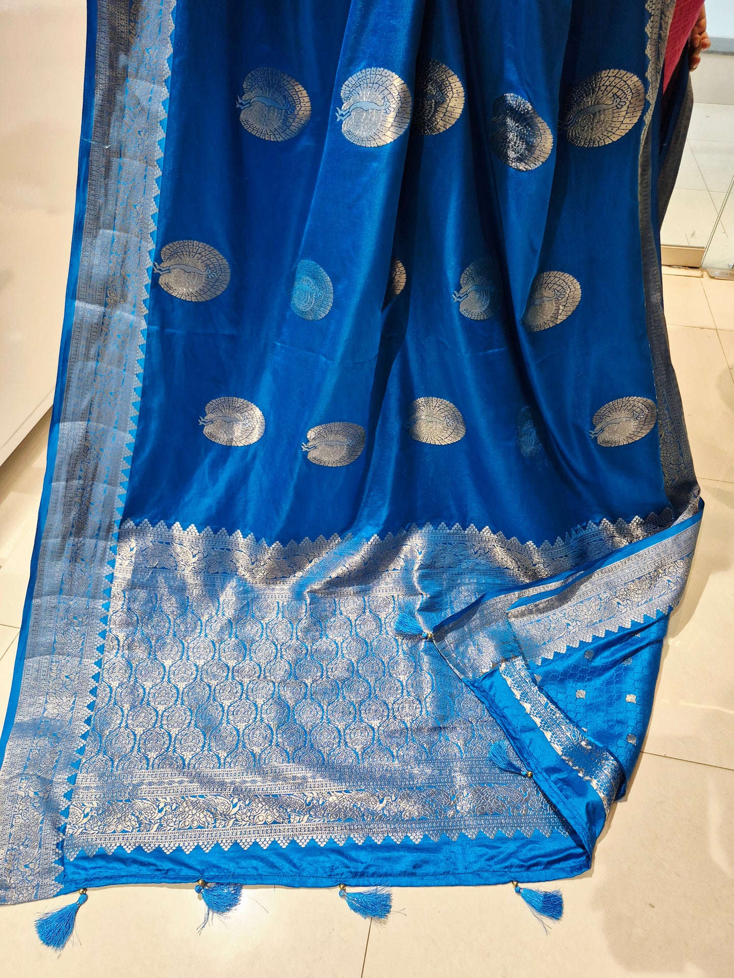 Premium Mashru Crepe Silk saree with grand weaving